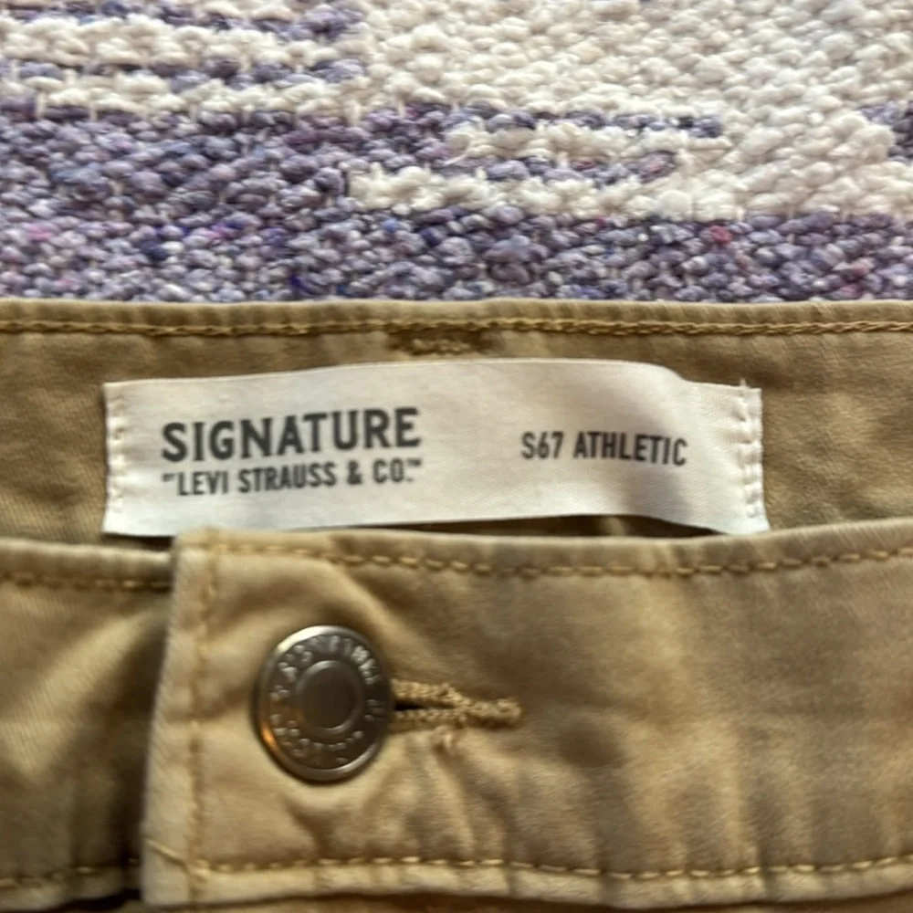 🍍Levi’s signature S67 Athletic 🍍Sz 36x32🍍29” inseam🍍